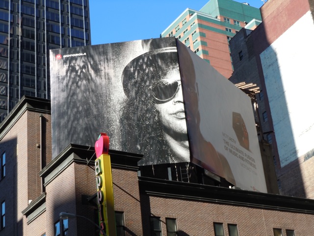Motoactv Slash billboard