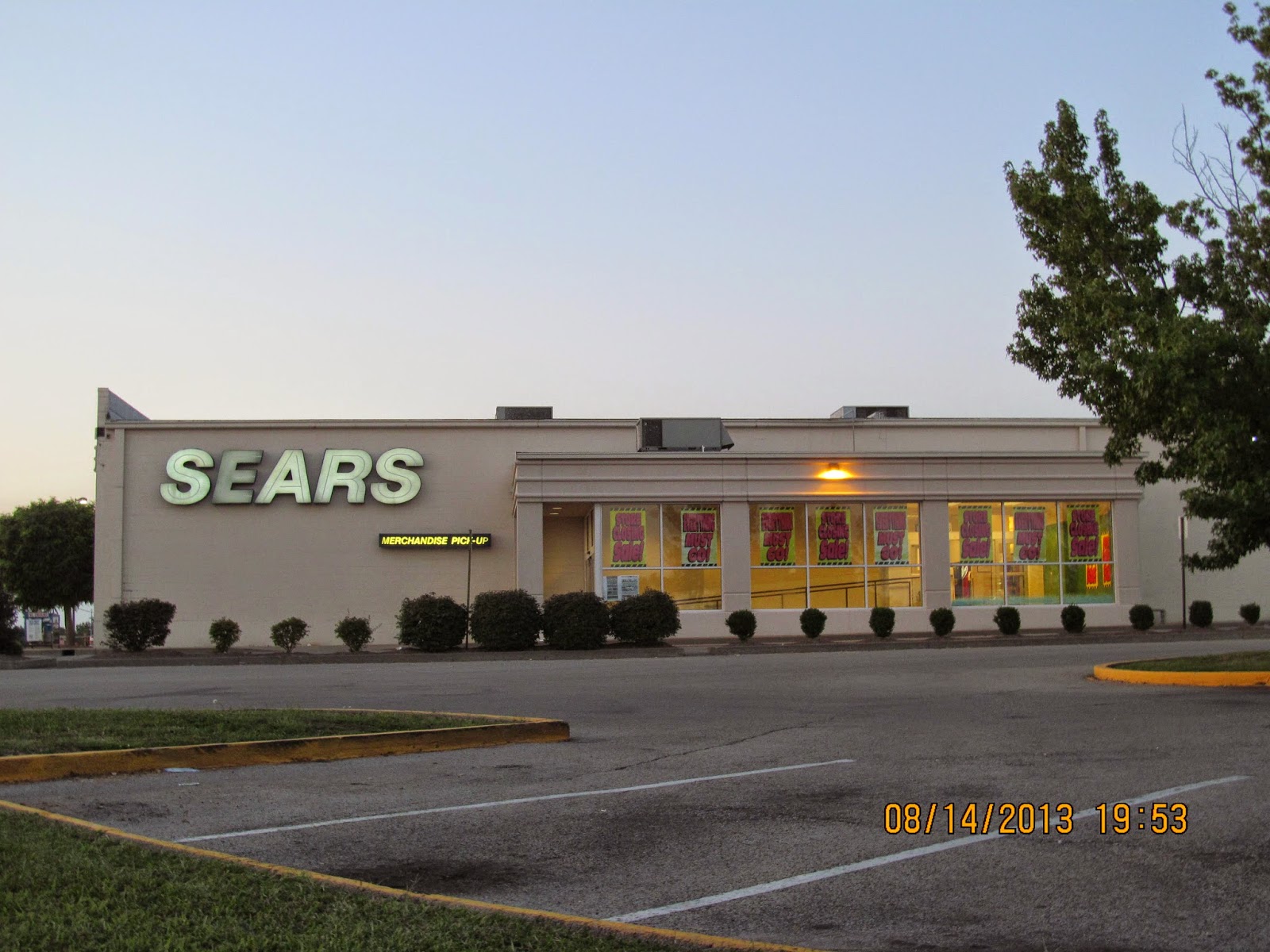 Trip to the Mall Times Square Mall (Mount Vernon, IL)