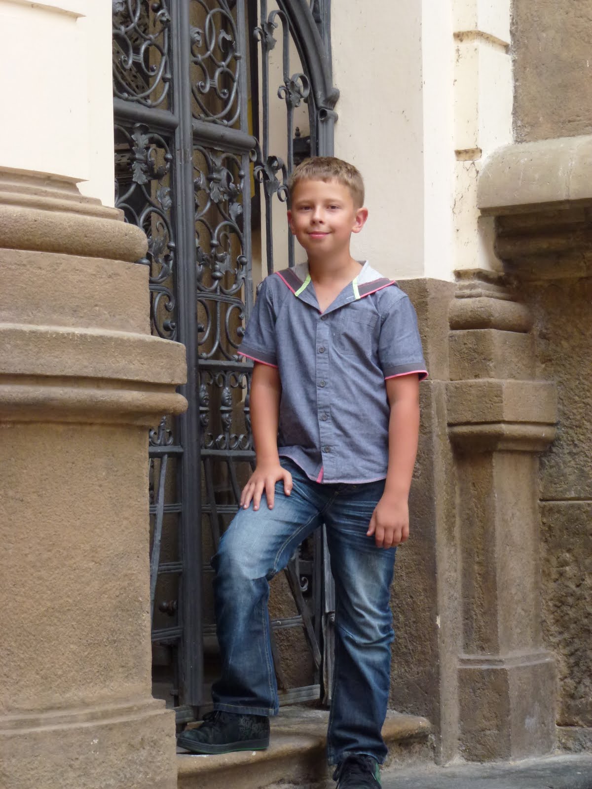 Pickleberry Crafts Door Fetish!