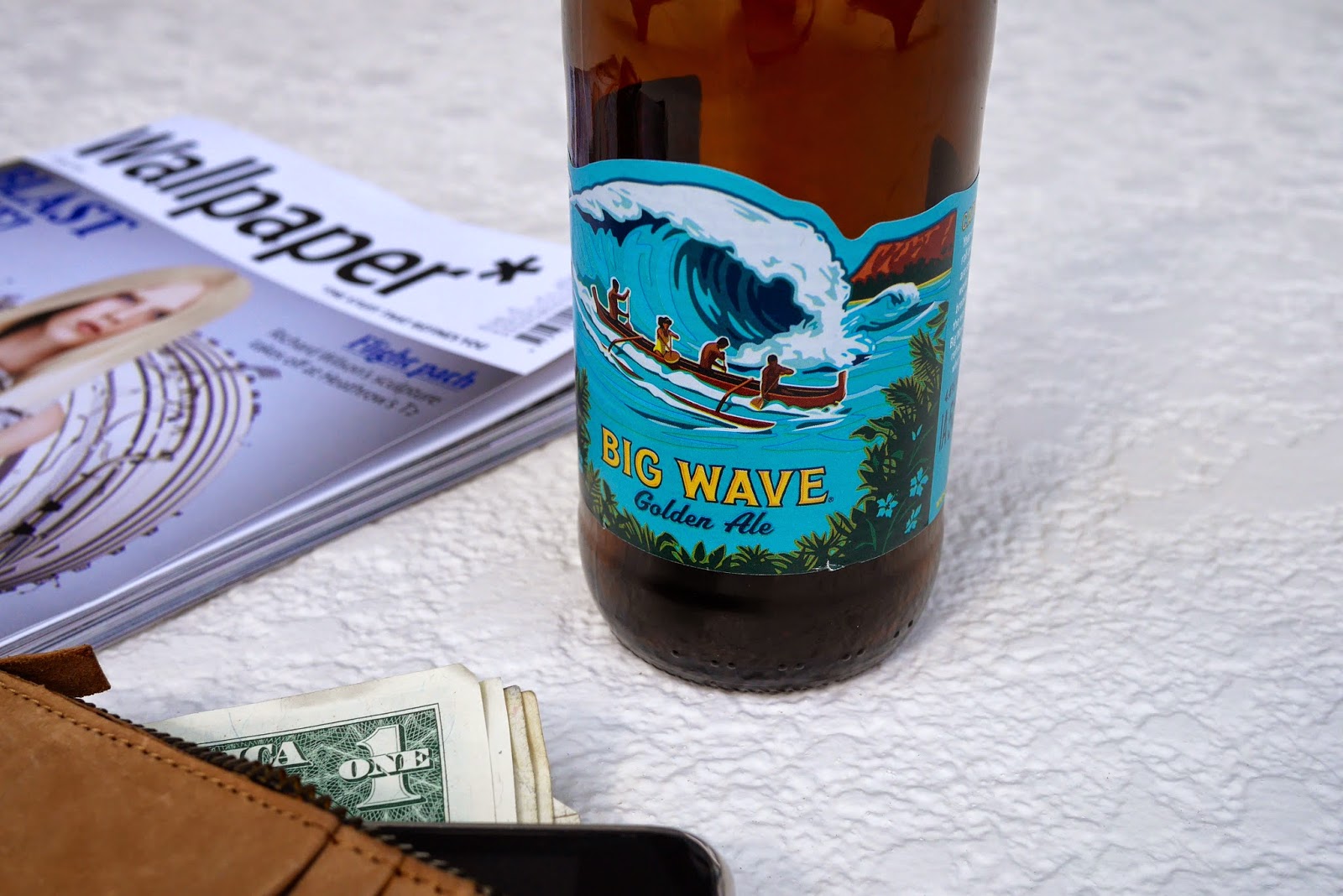 kona brewing big wave golden ale review, lifestyle blog uk, design blog, beer bottle designs, big wave beer