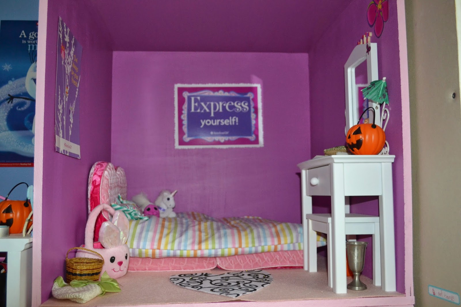 Seeking Sandy Friday Favorites American Girl Doll House Edition