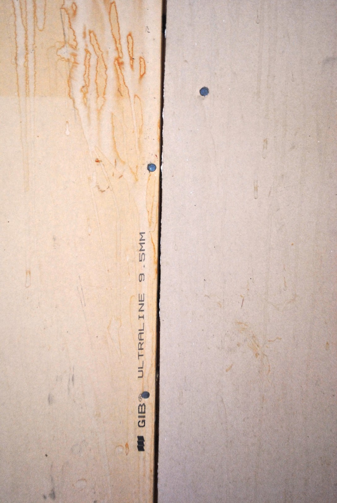 DIY Kiwi Applying jointing compound to plasterboard