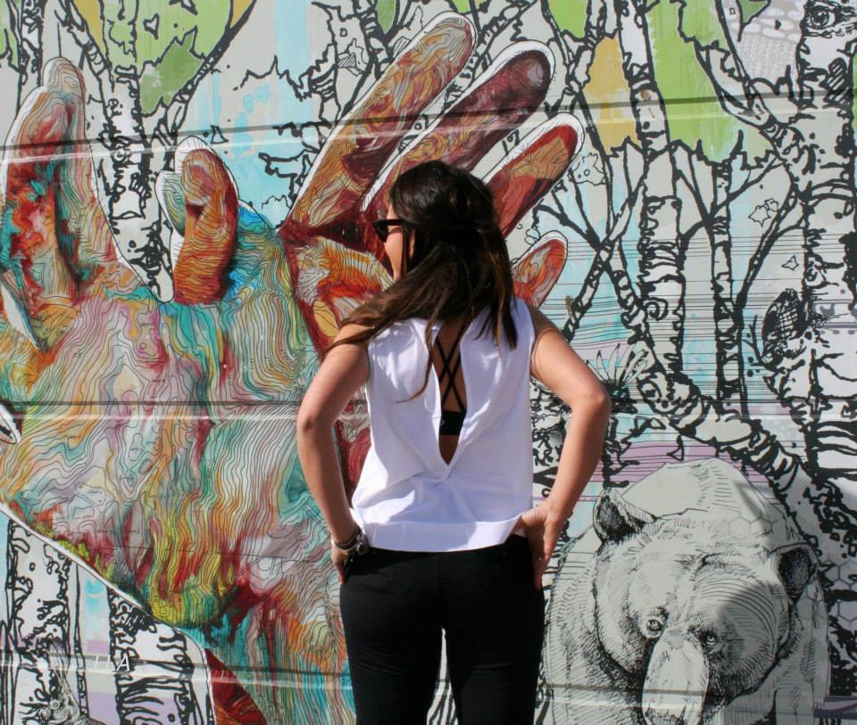 Graffiti Walls And Crop Tops The Bobbed Brunette