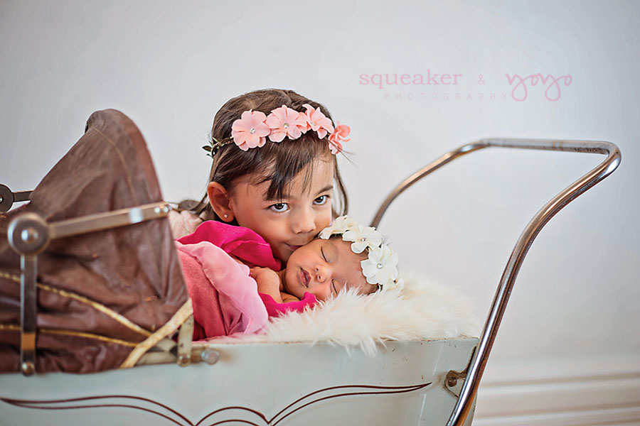 squeaker & yoyo PHOTOGRAPHY Sisters! Newborn and toddler in