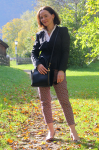 https://ladyofstyle.com/2014/10/casual-office-style.html