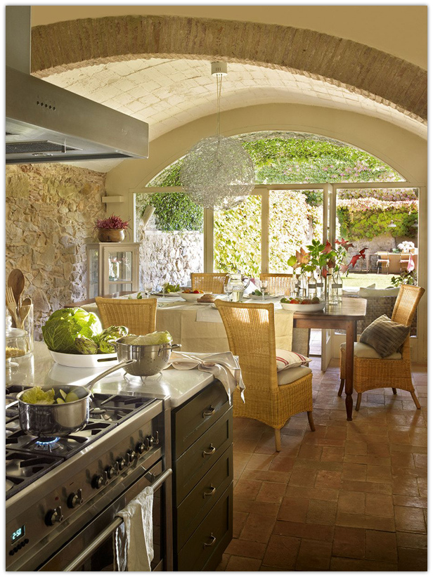 Old mansion in the Spanish countryside