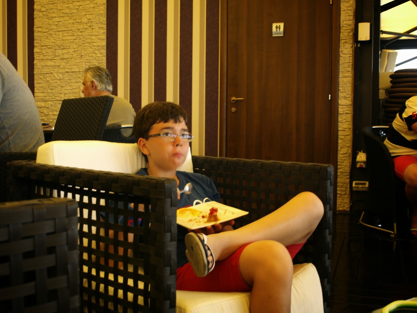 activitati in concediul din Saturn 2014 - masa la Maritimo Lounge