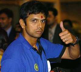 RAJASTHAN TIMES Rahul+Dravid+The+wall+Cricket+Player+Bowling+best+retirement