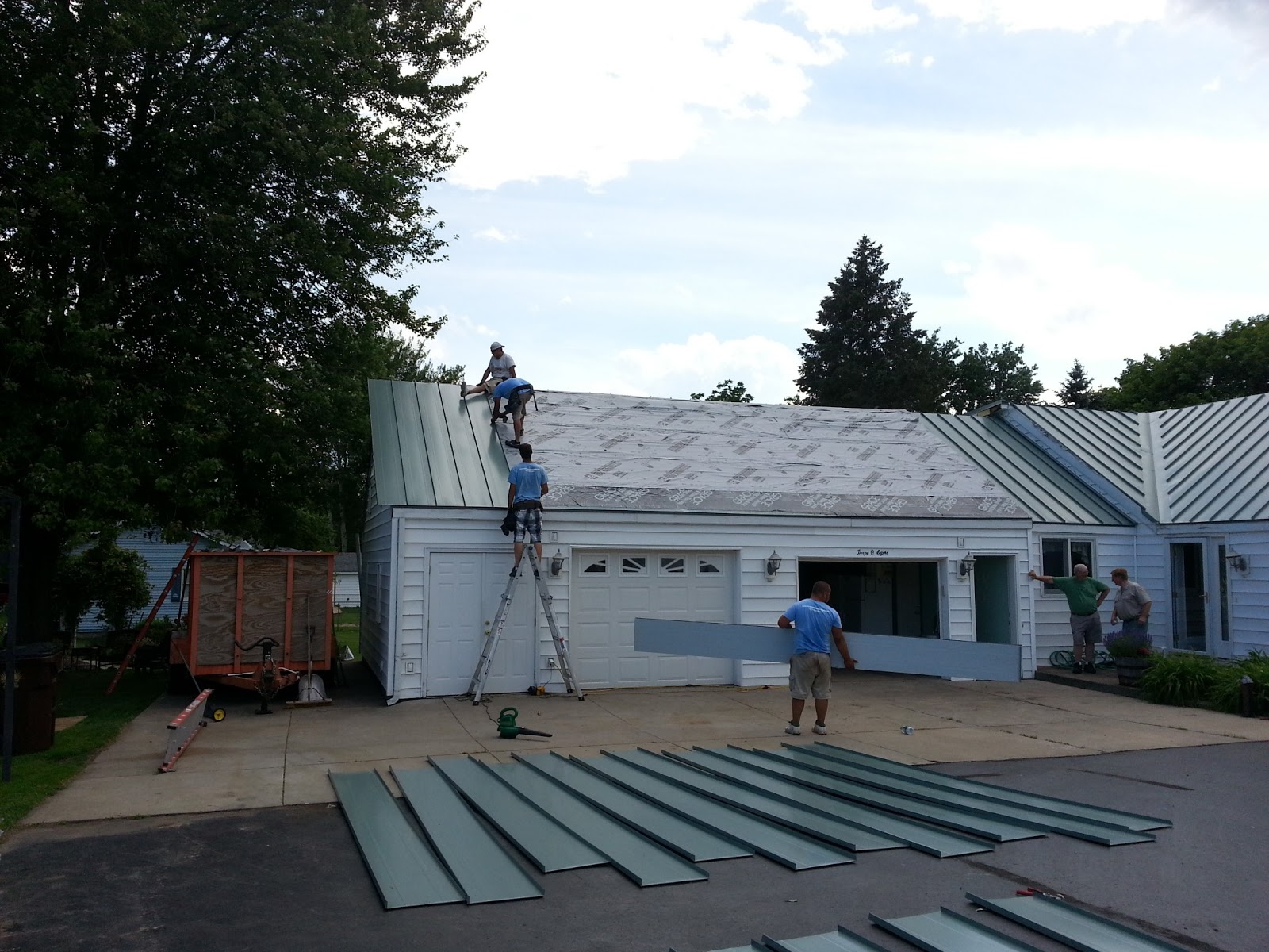 Metal Roofs of Michigan Vernon / Metal roofing installation Standing