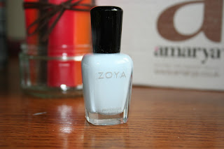 Zoya Blu nail polish from the Amarya beauty box march 2013 a picture of Zoya nail polish in the colour Blu from Amarya beauty box March 2013