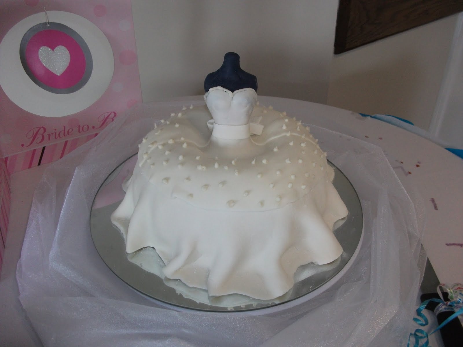 Momma Made it! Make it Monday! Vanilla Pound Cake and marshmallow fondant!