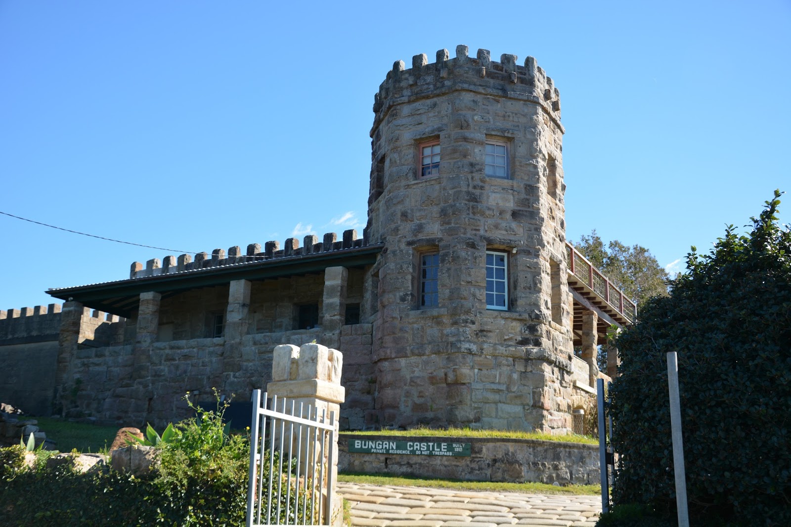 Sydney Australia Bungan Castle