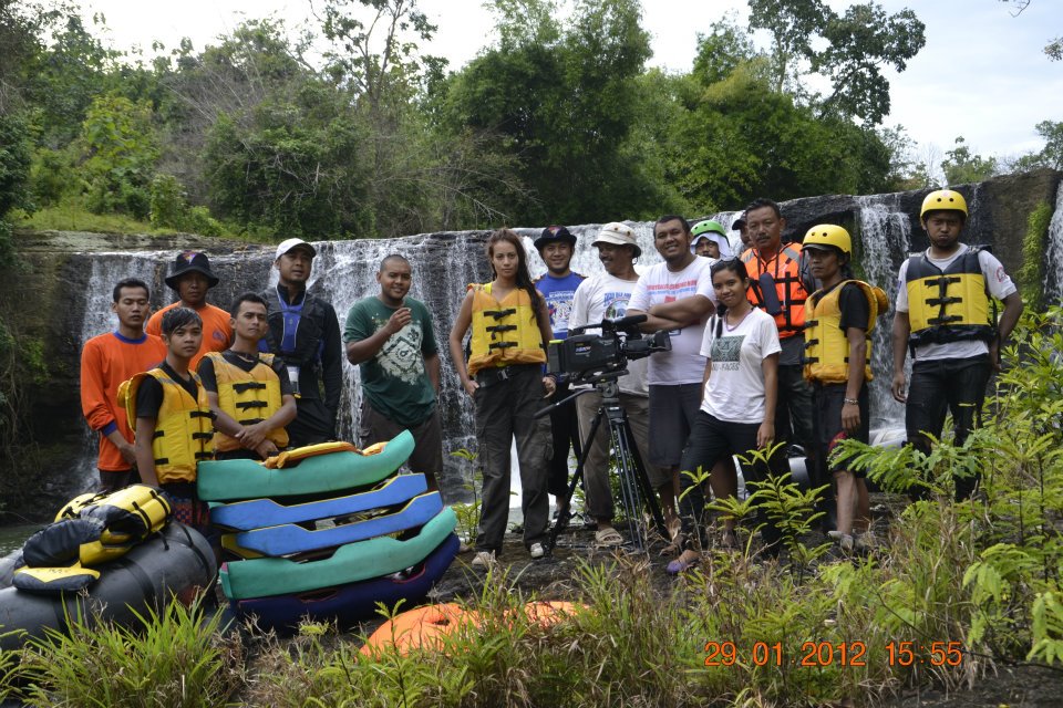 Long Trip Papandayan-Kampung Naga-Ranca Buaya-Curug ...