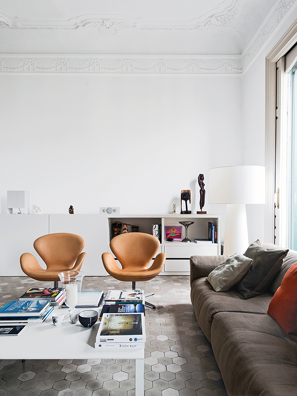 Classics Design | 'Swan' chair