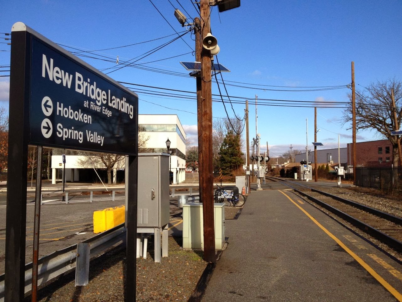 A world of stations River Edge (New Bridge Landing)