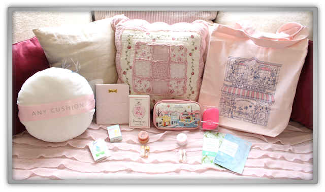 EtudeHouse2012 Mega Epic Etude House Super Haul Review Goodies kawaii cute pink ebay cushion dreaming swan brush mirror pouch EtudeHouse2012 Mega Epic Etude House Super Haul Review Goodies kawaii cute pink ebay cushion dreaming swan brush mirror pouch