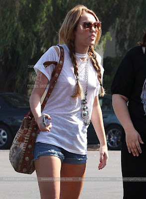 Miley Cyrus Miley Cyrus Actress Wallpaper-800x600