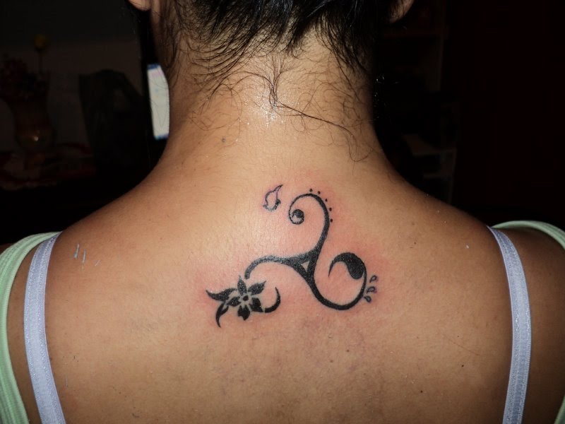 Heimdall Tattoo Triskle Feminino.