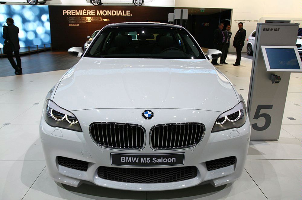 BMW M5 F10 front