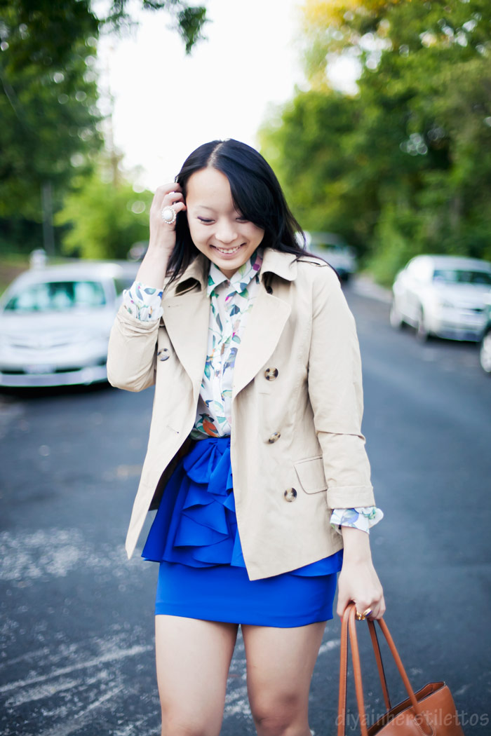 lulus bird blouse, lulus peplum blue skirt, dollhouse platform shoes, forever 21 trench coat, bodhi bag, austin fashion blog, diya liu