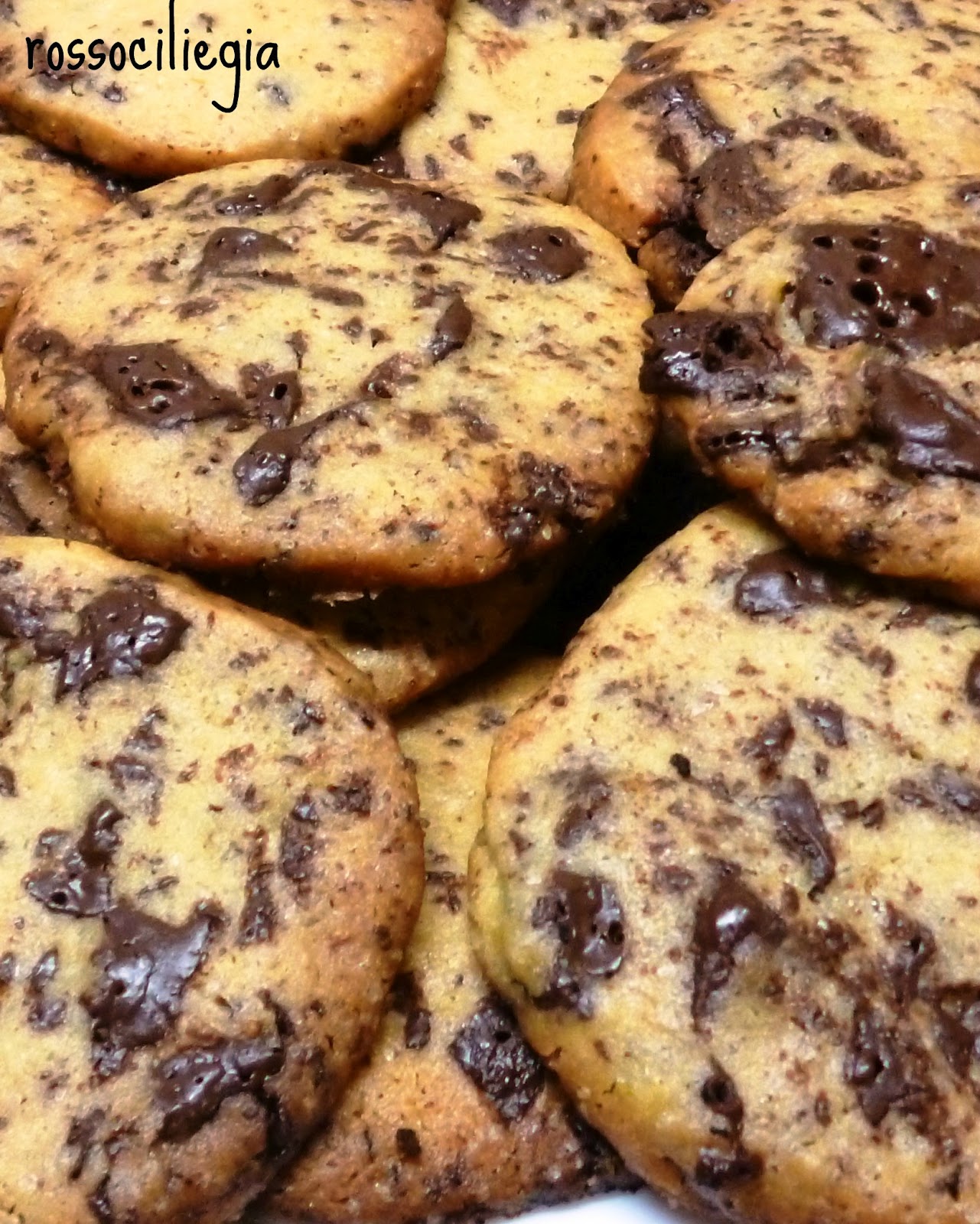 rossociliegia: Cookies! (Chocolate chip cookies)