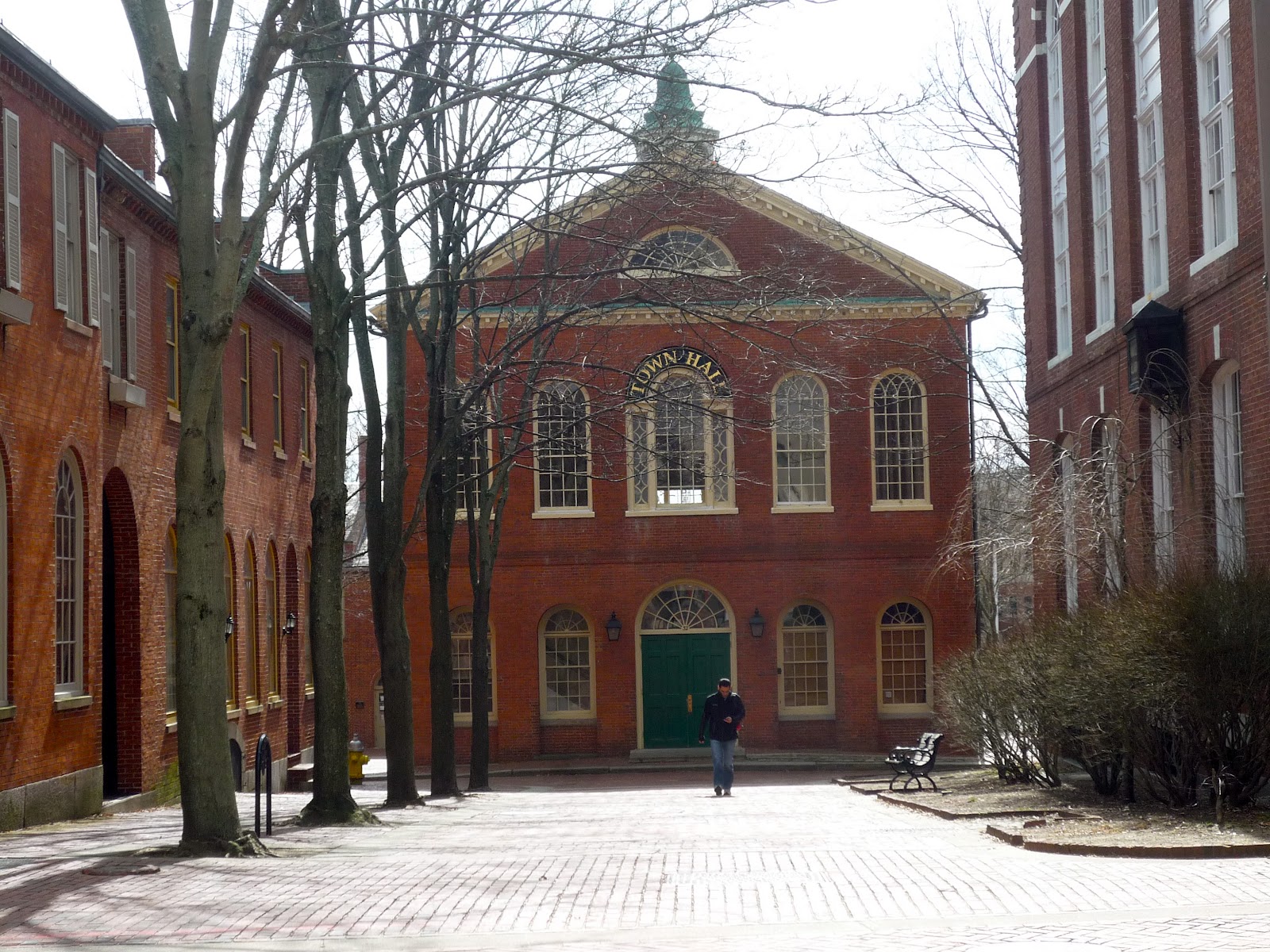 The Essex St. Pedestrian Mall in Salem, Mass., Offers Vibrant Shopping