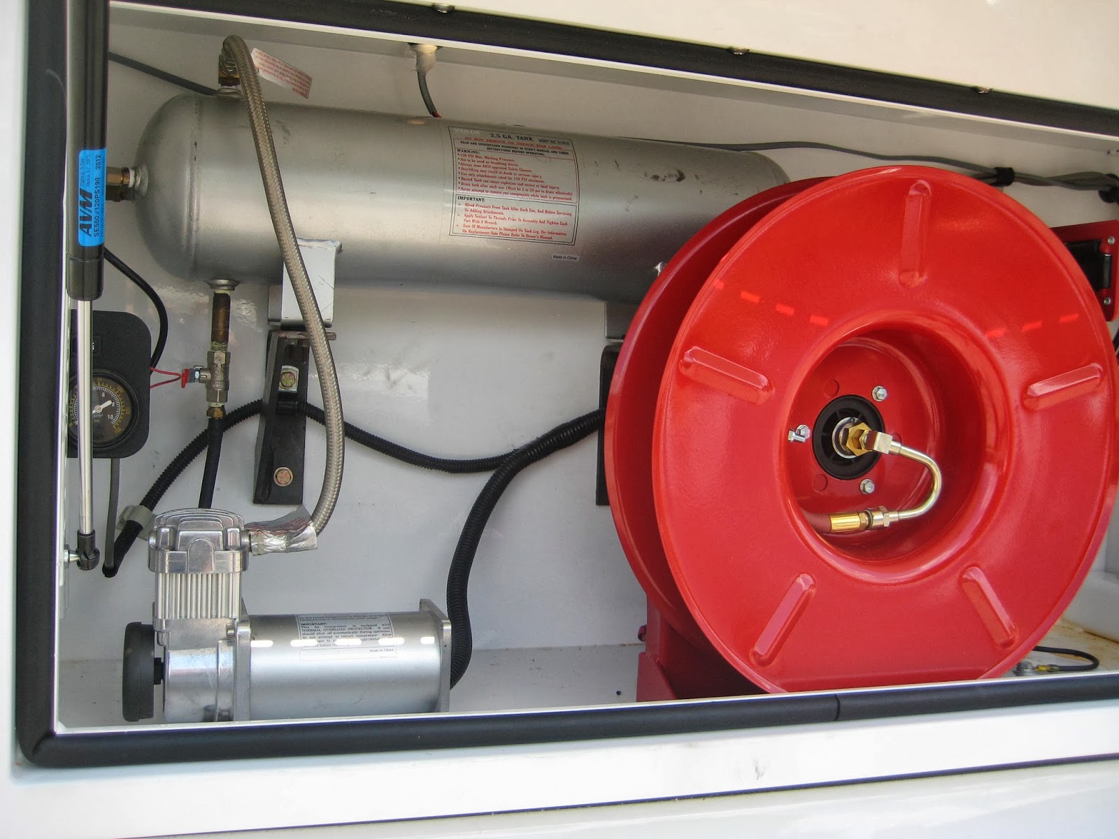 Utility Beds, Service Bodies, and Tool Boxes for Work Pickup Trucks