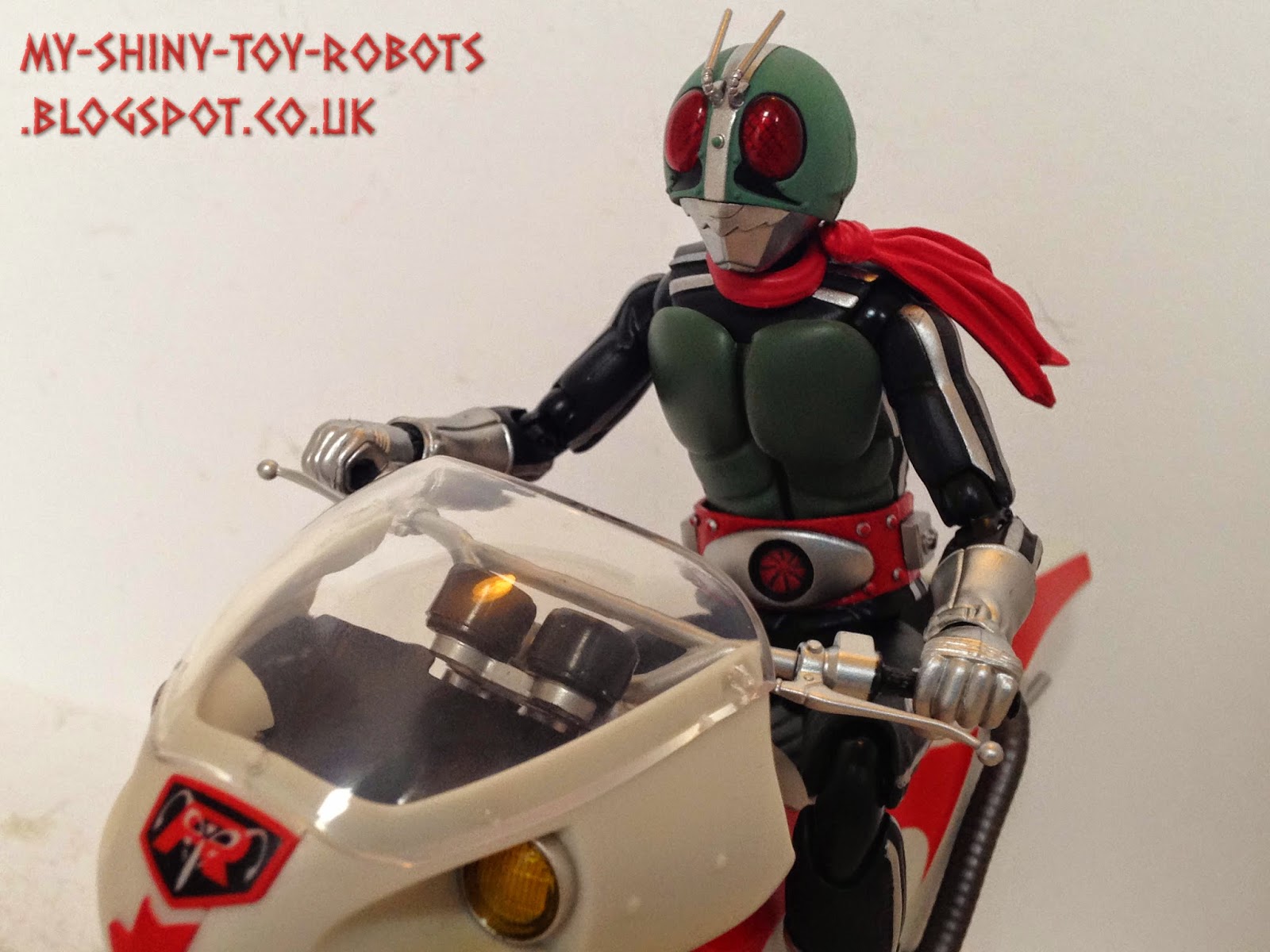 S.H.Figuarts Kamen Rider 1 Action Figure Bandai FROM JAPAN