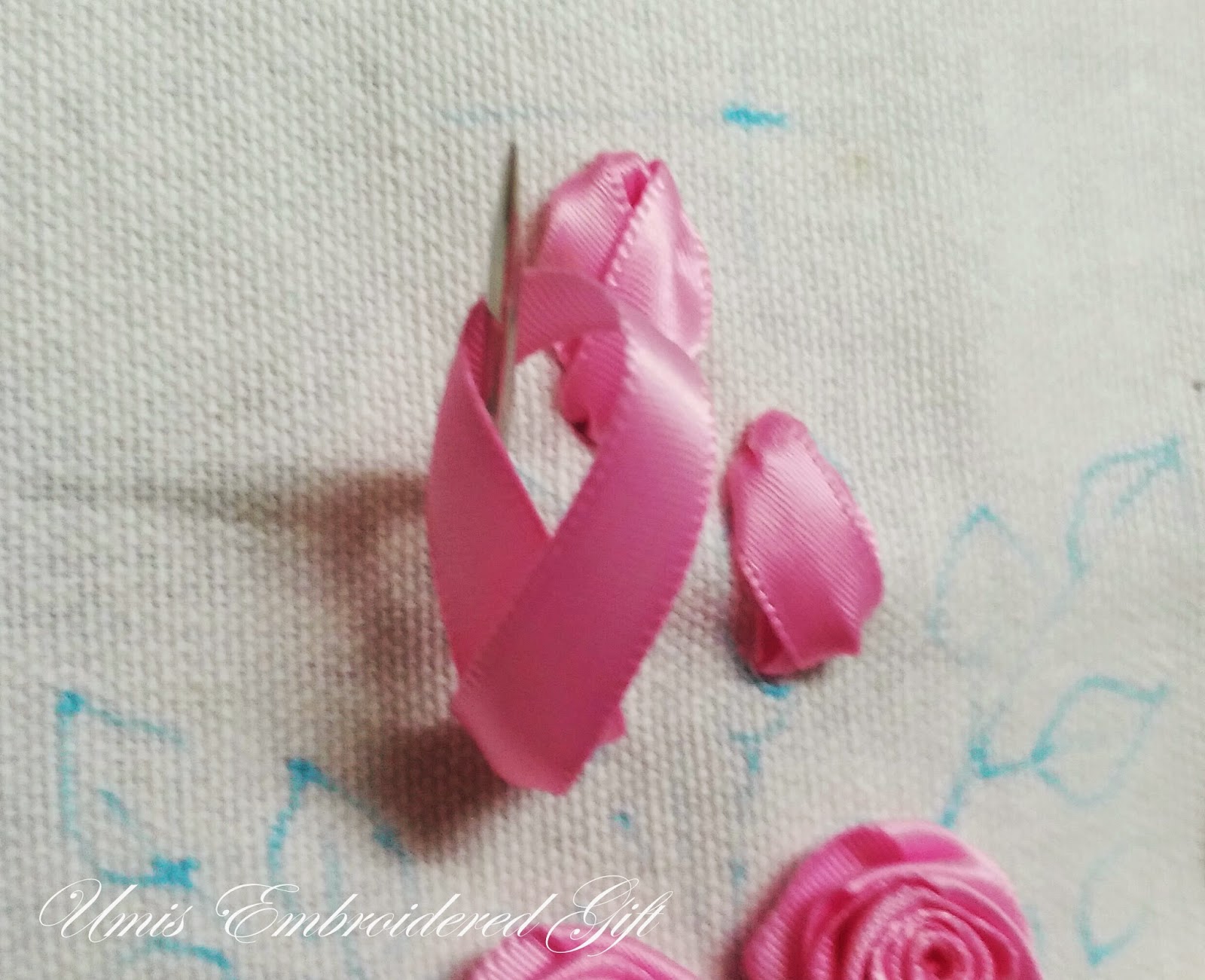 Ribbon embroidery for all occasion tutorial rosebud tutorial twisted Ribbon embroidery for all occasion tutorial rosebud tutorial twisted