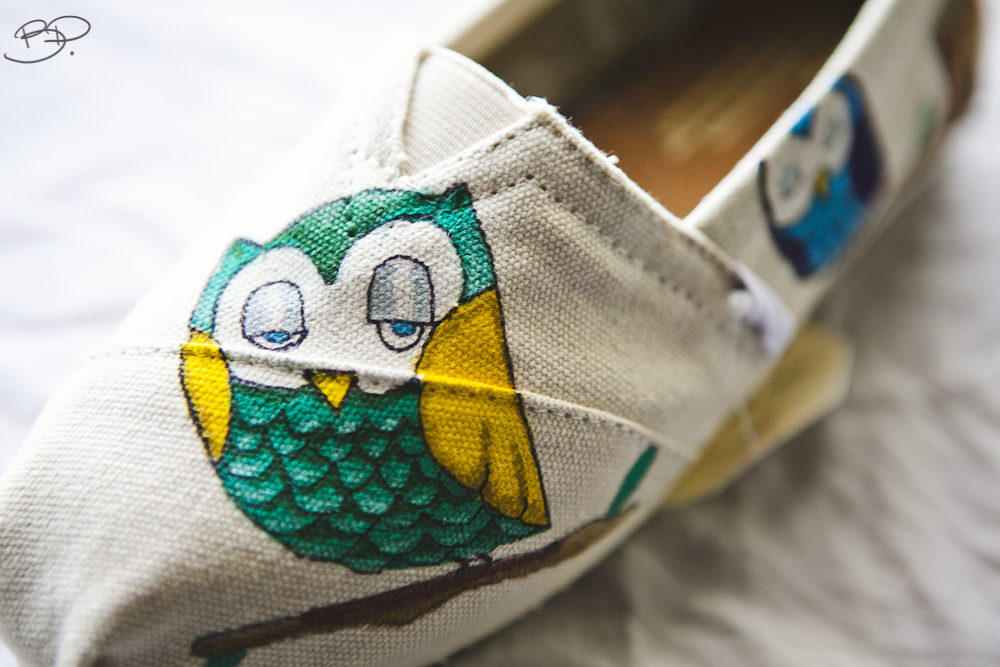 benjamin paras custom toms shoes owls benjamin paras custom toms shoes owls