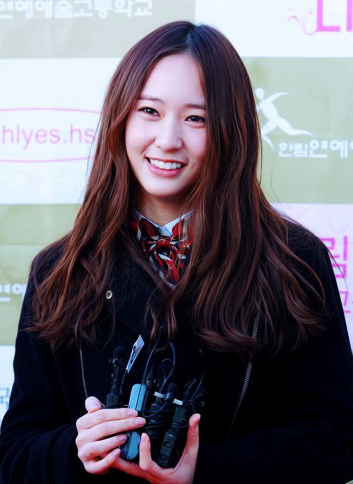 krystal jung uniform pics krystal jung uniform pics