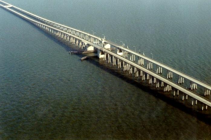 Guru's Home: The Lake Pontchartrain Causeway