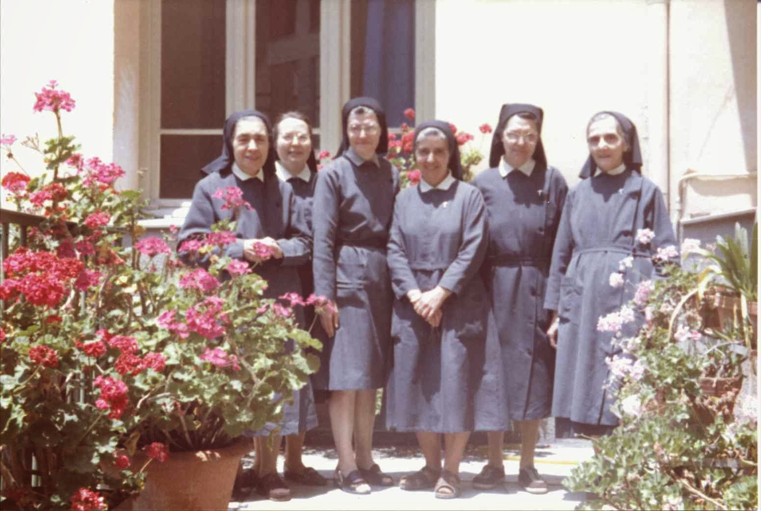 Sr. Georges, Renée, Marie-Lucie, Suzanne, Octavie, Dominique, RDC Constantine