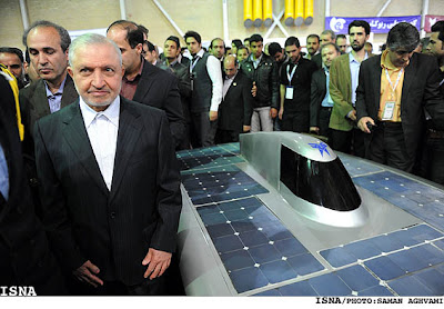 Solar Car Unveiled at Azad University of Qazvin Havyn Solar Cars, Azad University, RoboCup, Qazvin Havyn,Silicon solar