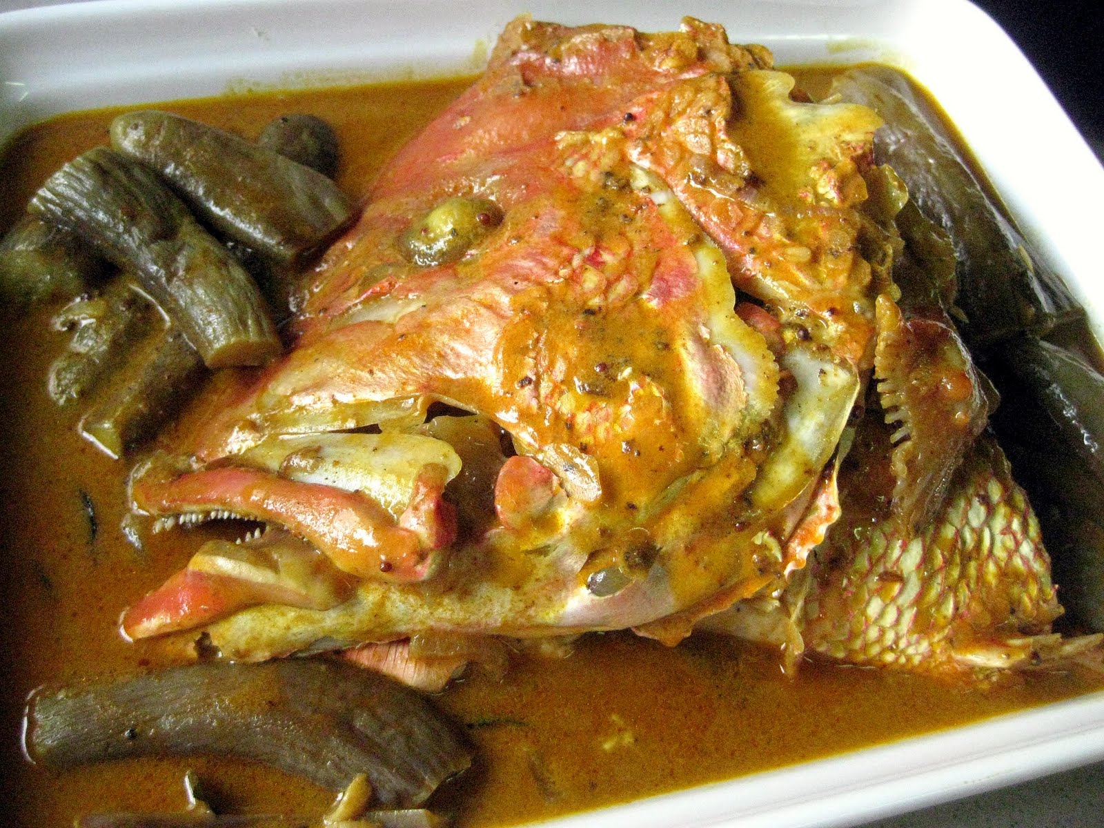 RESEPI NENNIE KHUZAIFAH Kari kepala ikan merah perhhhh