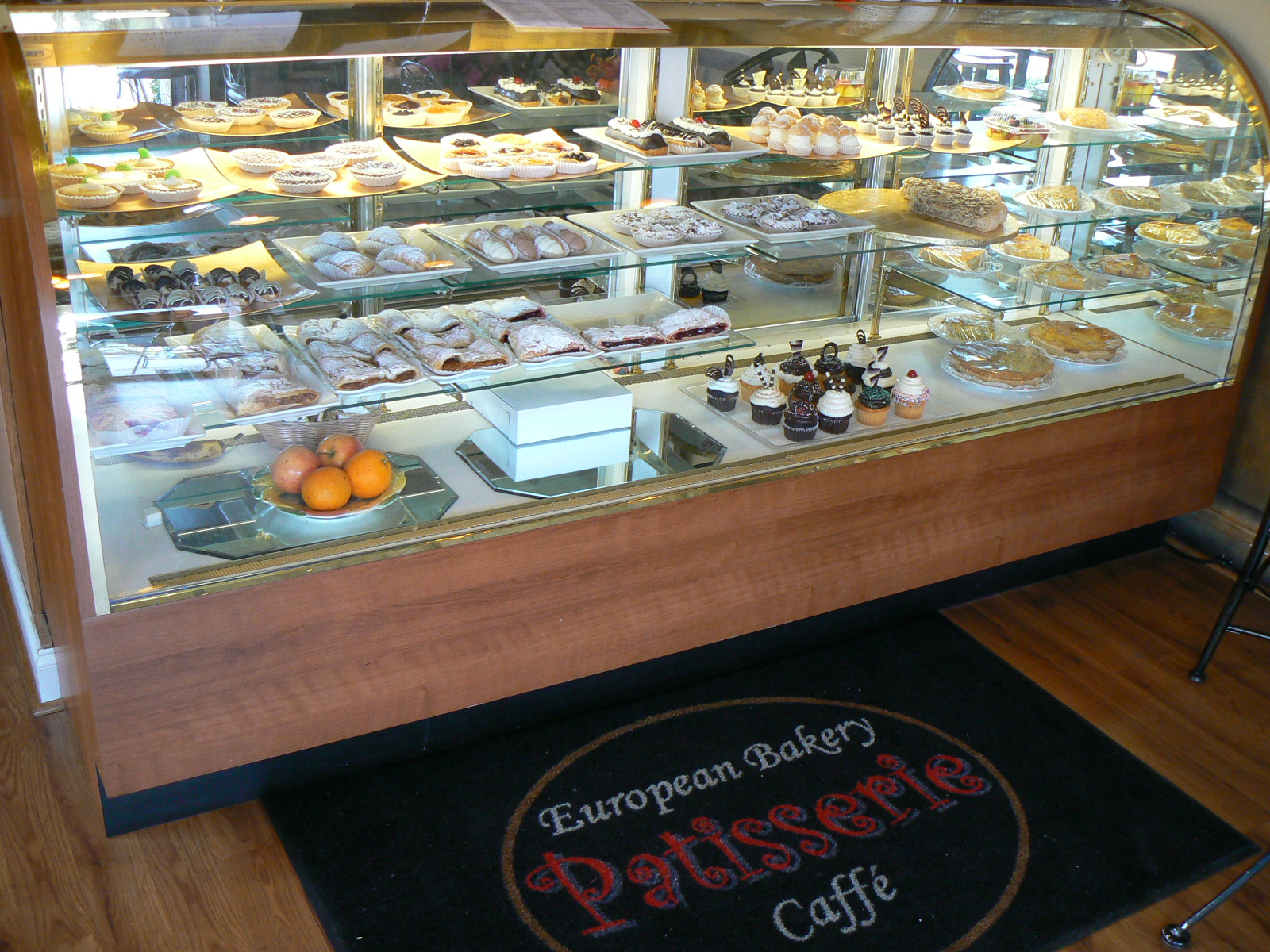 Flavorful Excursions: Where to Find a Real French Bakery in Orlando