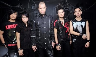 Lirik Dan Chord Chord Gitar The Rock T R I A D Selir Hati Band Indonesia