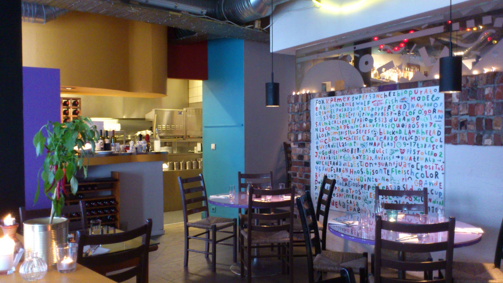 Stavanger Restaurants Review Harry Pepper the telephone man on his way