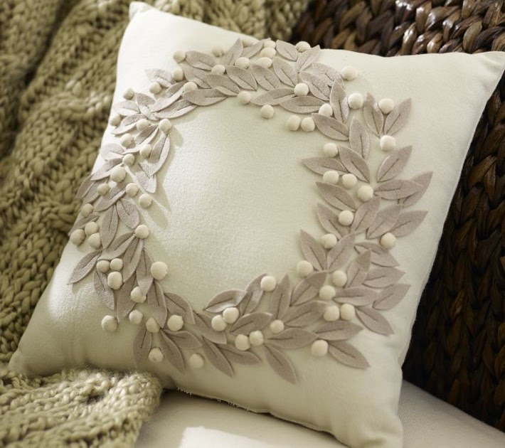 homey home design Pottery Barn Knockoff Pillow for the holidays