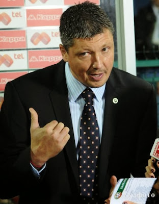 Селекционерът на националния отбор по футбол на България Любослав Пенев обяви избраниците си за контролата с Украйна. 
