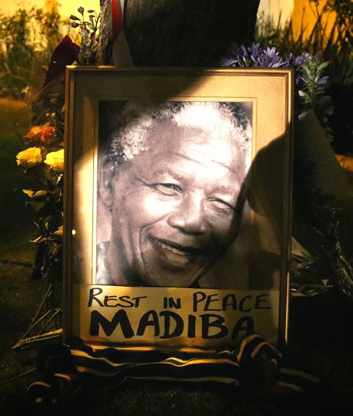 World mourns Nelson Mandela-2013