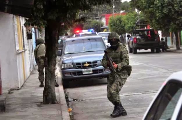  Michoacán: 2 muertos tras liberar 10 secuestrados, en Apatzingán Michoac%25C3%25A1n+ll