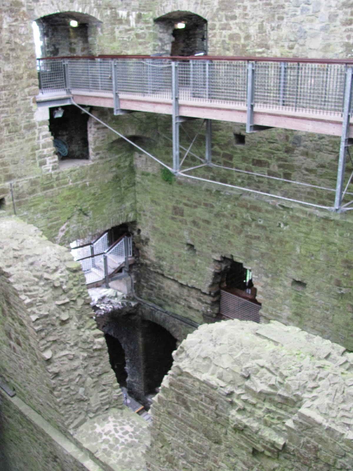 Safe and Comfortable Access Trim Castle keep with safe walkways and platforms
