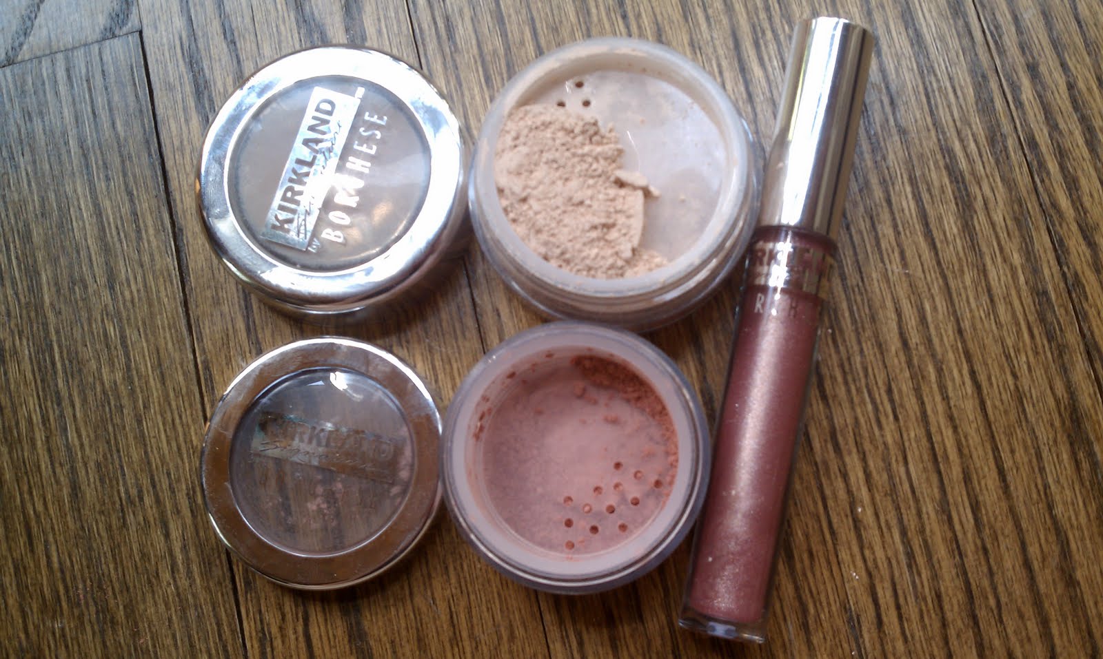 Beauty and the Newb Kirkland Signature by Mineral Foundation