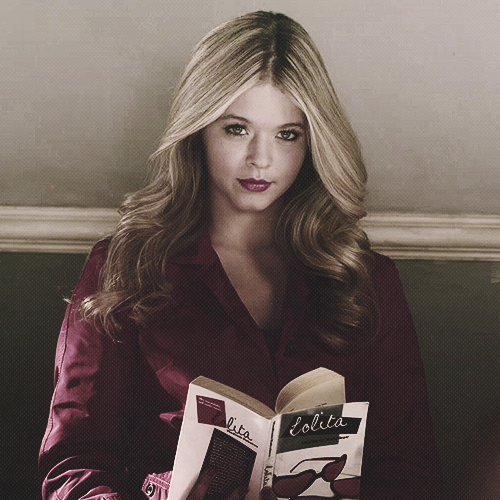 My Pretty Little Liars The Red Coat Women