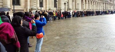 funny long lines louvre