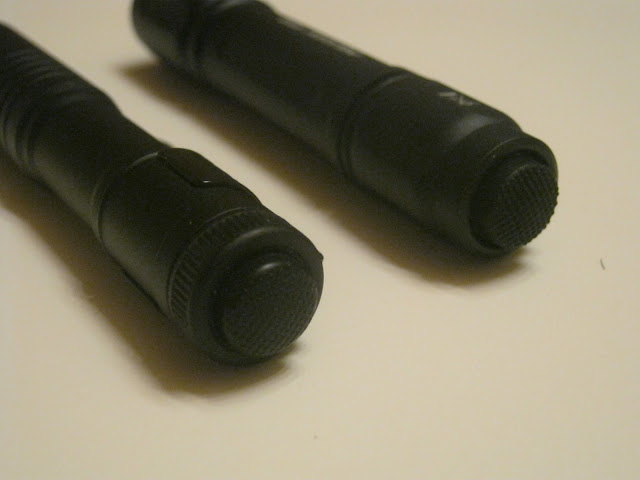 Peclican 1910 AAA Flashlight next to Streamlight Microstream Peclican 1910 AAA Flashlight next to Streamlight Microstream
