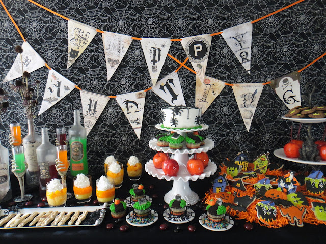 halloween cake stand white