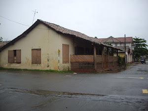 A palatial  tiled house in Negombo.