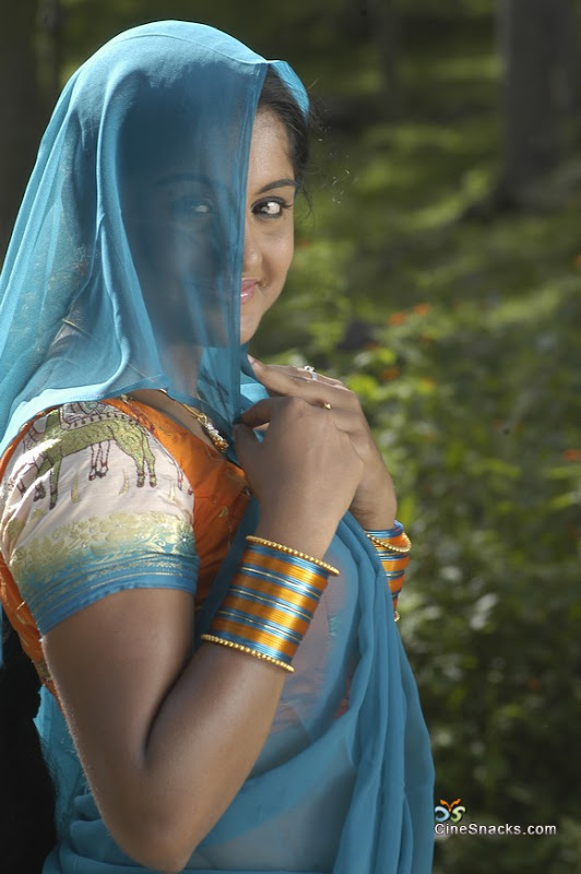 Actress Meera nandan new photos unseen pics